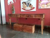 mesa rustica com 2 gavetas